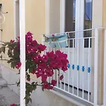 U' Iazzu أفولا