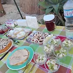 U' Iazzu 3* أفولا