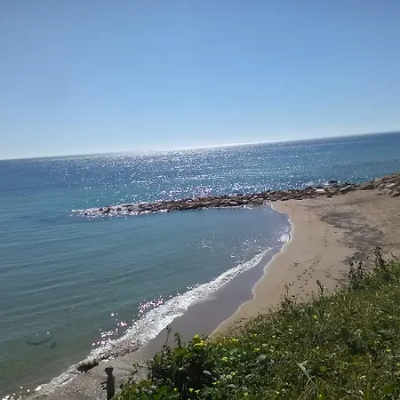 U' Iazzu Oda ve Kahvaltı 3*