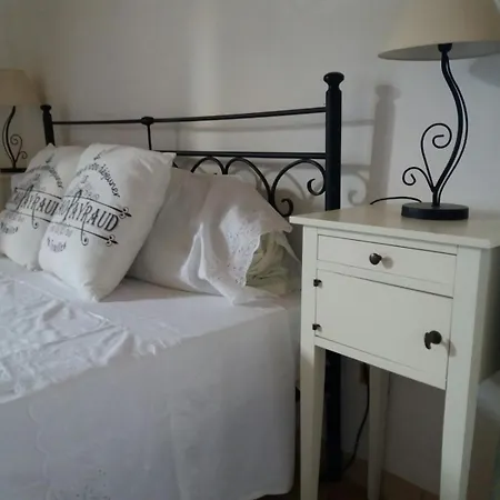 U' Iazzu 3* أفولا