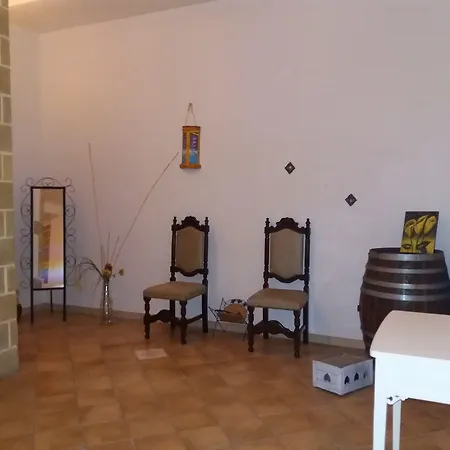 U' Iazzu 3* أفولا